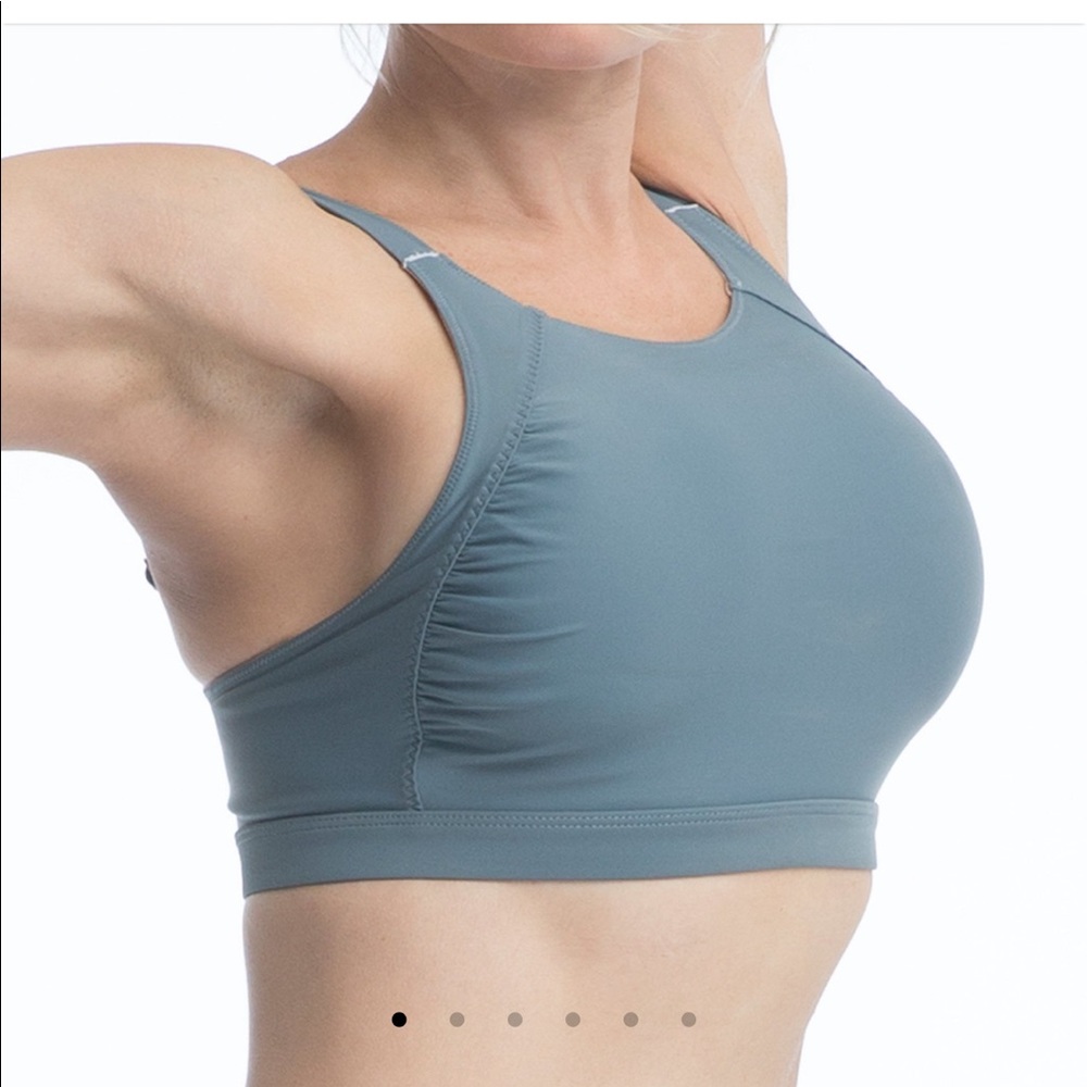 NAYALI SURRY HILLS CROP // SLATE  sz. S?